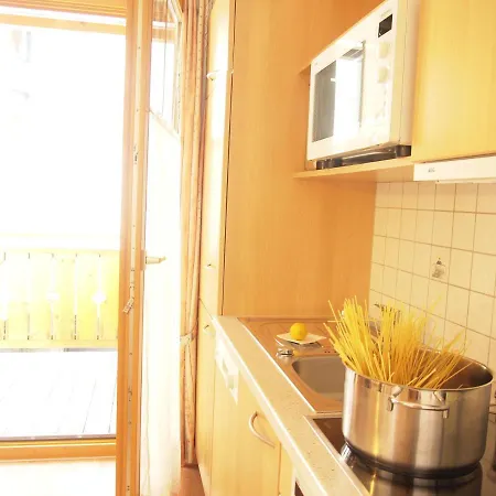 Apart-garni Motnaida 3*