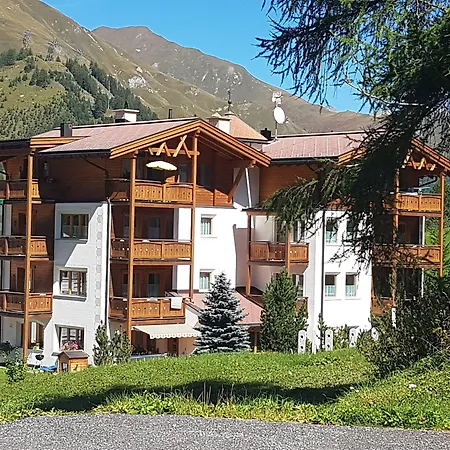 Apart-garni Motnaida זאמנאון