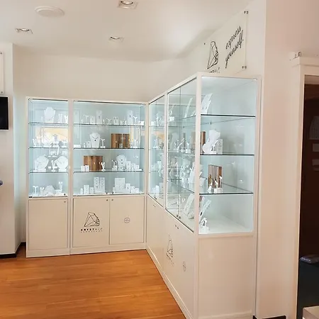 Apart-garni Motnaida מלון דירות זאמנאון