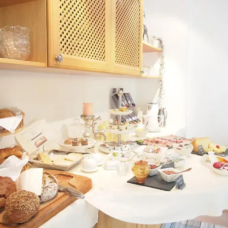 Apart-garni Motnaida 3*